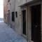 Appartamento Calle dei Preti info at yourhomefromhomeinvenice-venicerentalapartments dot it