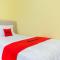 RedDoorz at Jestro Guest House Batu
