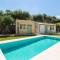 Nature Retreat Green Oasis Villa with Private Pool & Rooftop Hot Tub