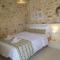 Nature Retreat Green Oasis Villa with Private Pool & Rooftop Hot Tub