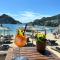 Poseidon Beach Bar & Restaurant Apartments