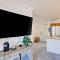 Town Plaza 427