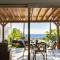 Beachfront Villa Carpe Diem