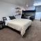Sunny Days! Room for All and Pet Friendly