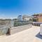 Rooftop Apartment with Private Pool by PikHost
