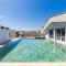 Rooftop Apartment with Private Pool by PikHost