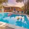 Seascape Cottage - Kitty Hawk, MP 3.5, 300 Yds to Beach, Pool, Foosball, Near Golf Course, Flex Stays
