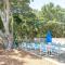 Seascape Cottage - Kitty Hawk, MP 3.5, 300 Yds to Beach, Pool, Foosball, Near Golf Course, Flex Stays