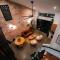 Catalyst Retreat - Stylish, Pets, Accessible, Sauna