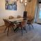 Lichtrijk en comfortabel hoekappartement met gratis parking en zeer centraal gelegen - Comme Chez Soi
