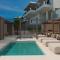 Espera Beachfront Residence, Newly Renewed with Pool & BBQ, By ThinkVilla