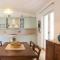 3 Bedroom Lovely Apartment In Sorso