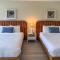 Ocean Lodge