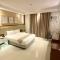 Crown Royale Hotel