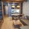 Designer Family Chalet I 5 min walk to Ski Lifts & 1 min to Shops I Mountain View