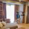 Designer Family Chalet I 5 min walk to Ski Lifts & 1 min to Shops I Mountain View