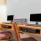 Hawthorn Suites by Wyndham Albuquerque