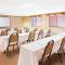 Hawthorn Suites by Wyndham Albuquerque