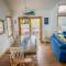 Raspberry Duck - Duck Landing, 525 Yds to Beach, Pool, Tiki Bar, Hot Tub, Close to Downtown