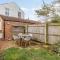 4 Bed in Holt oc-87148