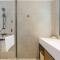 Dalian Airport Yingke Road Atour Hotel