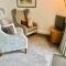 Cotswold studio with kitchen & patio