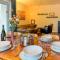 Spacious Flat 2nd Floor near station