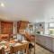 3 Bed in Pwllheli oc-brynme