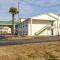 Plantation Inn & Suites Near Locust Grove I 75
