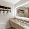 Best Western Plus McDonough Inn & Suites