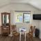 The Artists Cottage Waterfront Hideaway