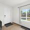 Modern 1BR - Fast WiFi - Coffee Bar - Pet Friendly