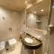 Status Hotel