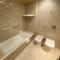 Status Hotel