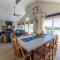 Into the Sun - Corolla, Villages at Ocean Hill, 75 Yds to Beach, Hot Tub, Community Pool, Pets OK, Flex Stays
