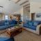 Into the Sun - Corolla, Villages at Ocean Hill, 75 Yds to Beach, Hot Tub, Community Pool, Pets OK, Flex Stays