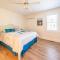 Dolphins Song -Corolla, Villages at Ocean Hill, 350 Yds to Beach, Pets OK, Hot Tub, Community Pools