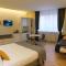 Monza City Rooms & Studios