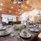 Hillside Hideaway - game rm - master spa - Luxury