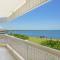 Cairns Ocean View Apartment
