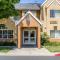 Econo Lodge Inn & Suites Santa Rosa South