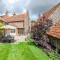 5 Bed in Wighton oc-2179
