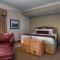 Cherry Tree Inn & Suites - Traverse City