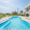 Arcadia - Duck, Caffeys Inlet, Ocean Views, 50 Yards to Beach, Pool, Pets OK, Cul-de-sac Location