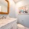 Sea Fever - Duck, Saltaire, 130 Yds to Beach, Ocean View, Pool, Hot Tub, Tiki Bar, Flex Stays