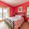 Luv Shack - 4x4 Carova Beach, Ocean View, Secluded, Fireplace, Hot Tub, Pets OK