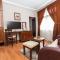 DOWNTOWN ROOMS