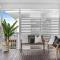 Manly Oasis 5BR - 3 King Beds, Pool, BBQ Manly Oasis 5BR - 3 King Beds, Pool, BBQ