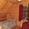 Tranquil Timbers Deluxe Cabin 6