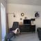 Modern waterfront rorbu with terrace and stunning sea view - free parking